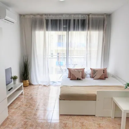 Cbn Aparthotel 3*